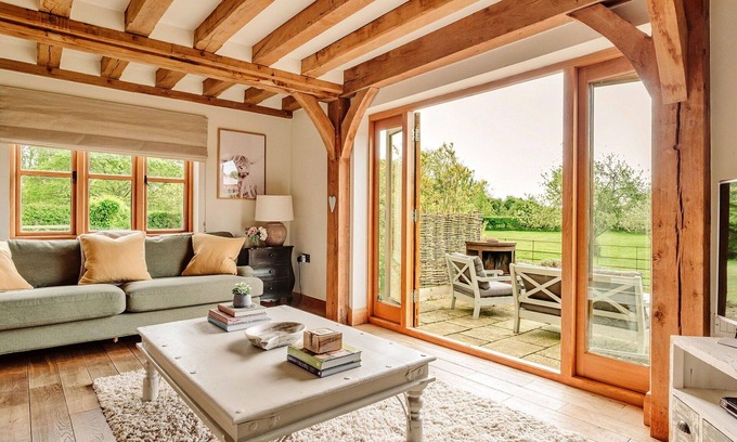 Beckford House | Beautiful villa for 7 people with WIFI and parking