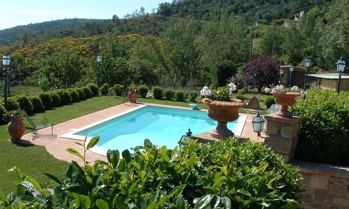 Cortona Villa | Beautiful villa for 6 guests with pool, WIFI, TV and panoramic view