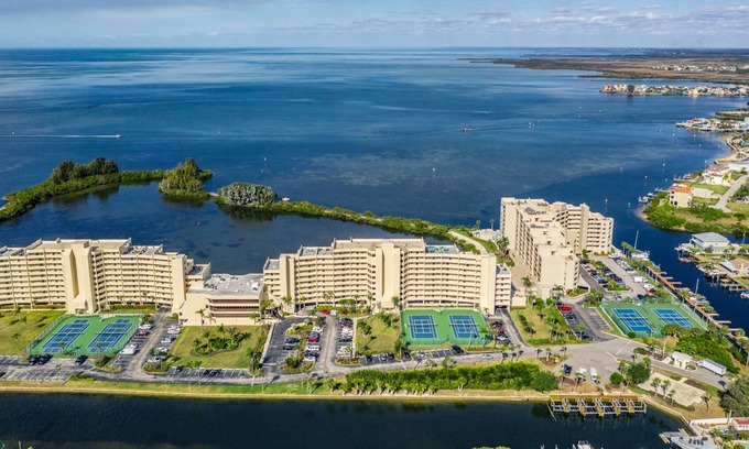 Sea Ranch Condo | Beautiful water front condo