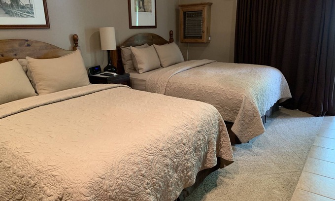 North Park City Apartment | Beautifully Appointed quiet studio in great location