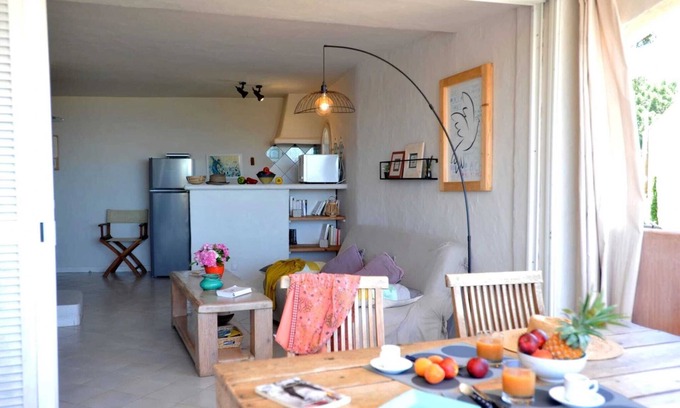 Lecci Apartment | Beautifully furnished flats with sea view