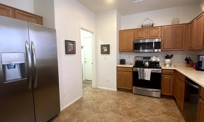 Saguaro Canyon HOA House | Beautifully Furnished 1 Story House 3bd 2ba + Office 2 car garage on cul-de-sac