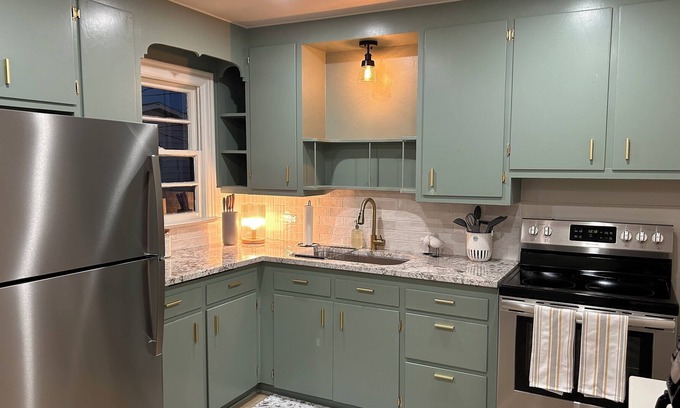 Perryton House | Beautifully remodeled home with TONS of amenities