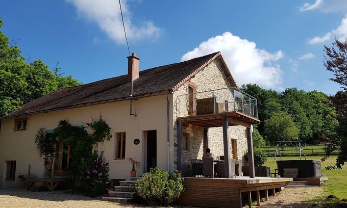 Pageas House | Beautifully Restored Farmhouse With Stunning Pool and HotTub. A great games room