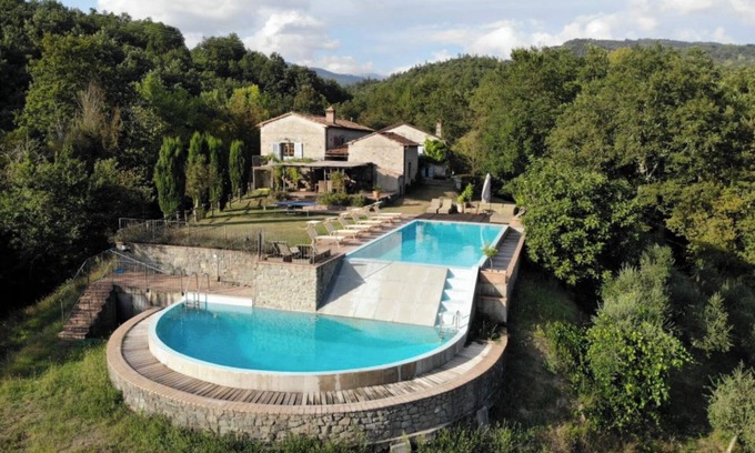 Licciana Nardi Villa | Beautifully Restored Villa With Private Infinity Pool and Stunning Views