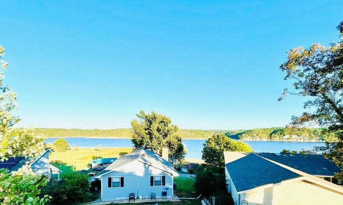 Beaver Shores Condo | Beaver Lake Studio - King size bed and lake view