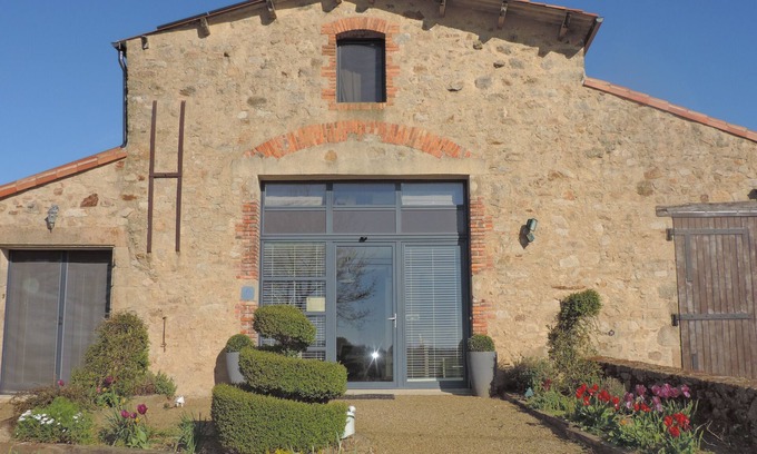 Saint-Fulgent House | Bed and Breakfast 20 minutes from Puy du Fou