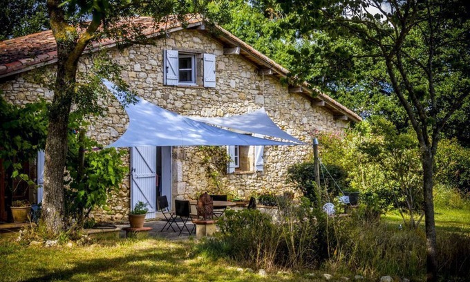 Touget Bed & Breakfast | Bed and breakfast, Sonia. Quiet former sheepfold with swimming pool and panoramic view