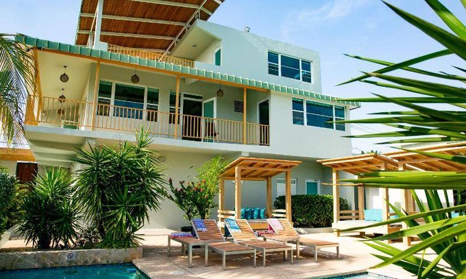 Campamento Pinones Bed & Breakfast | Bed and breakfast ∙ 2 bedrooms ∙ 6 guests