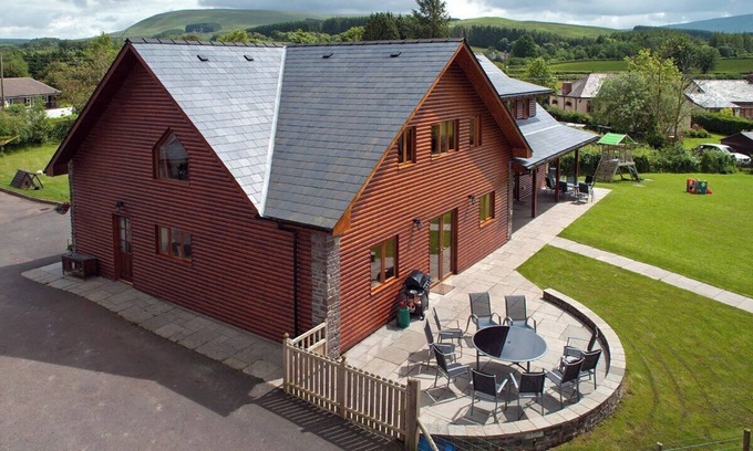 Brecon House | Beech Tree Eco Lodge