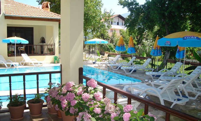 Koycegiz Villa | BEGONVILLE, beautiful villa with pool a few minutes walk to waterfront cafes & restaurants