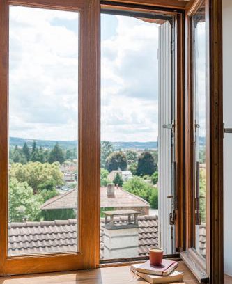 Saint-Just-Saint-Rambert Apartment | Beige Hospitalité - Lucie