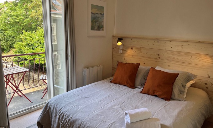 Bellegarde-sur-Valserine Apartment | Bel Appartement Calme, 1 Minute du Centre et de la Gare