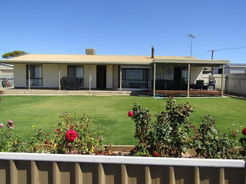 Para Wurlie House | Bella's Bayview