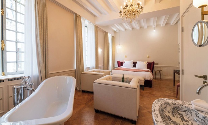 Aix-les-Bains City Center Hotel | Belle Epoque