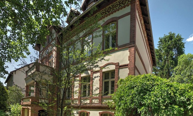 Zehlendorf Apartment | Belle Etage in villa district southwest Berlin