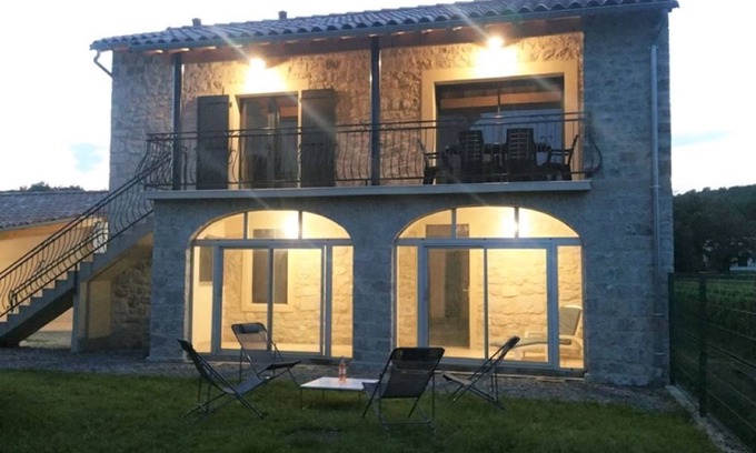 Saint-Alban-sous-Sampzon House | Belle Maison en Pierre Avec Jacuzzi