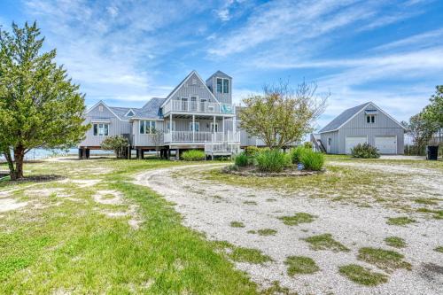 Deep Hole House | Belle of the Bay - Beautiful Custom Waterfront Home!