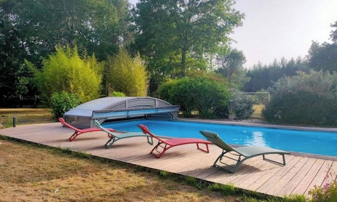 Le Temple Villa | Belle Villa Avec Piscine Environnement Très Calme