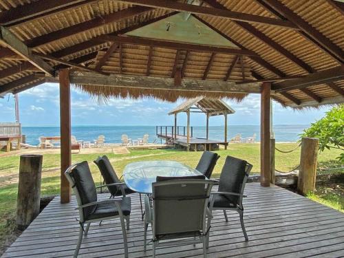 Amity Point Apartment | Belles on Ballow - Wombat Lodge