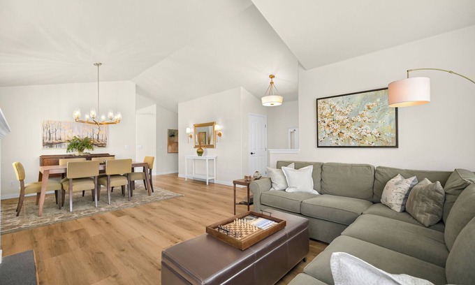 Barkley House | Bellingham Bay View House on Barkley Hill