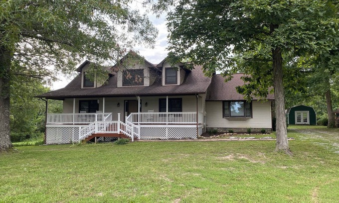 Greeneville Other | Belton Retreat - farm in the foothills of the Smokies