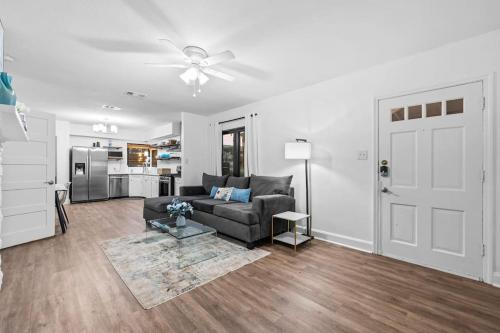 Austin Apartment | BentWood Oasis in Austin House