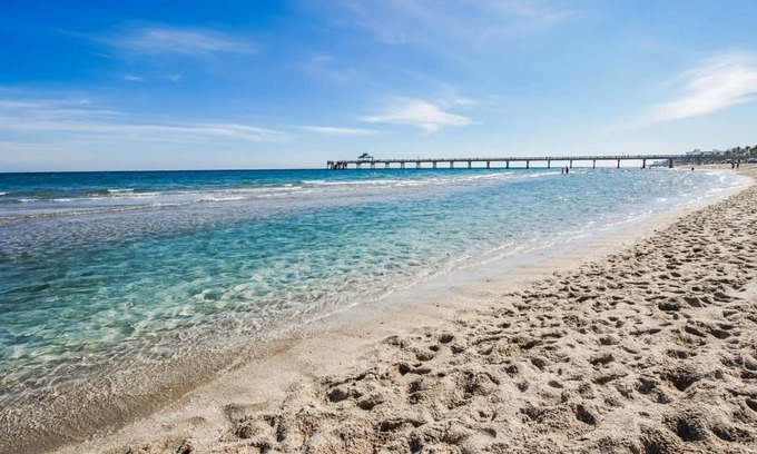 Deerfield Beach Hotel | Berkshire Beach Club
