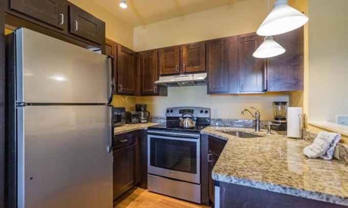 Pittsfield Cabin | Berkshire Mountain Lodge