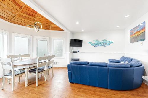 Oceanside House | Berni's Ocean View Castle - an Oceanside Legend