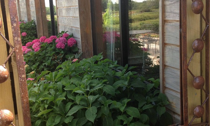 Mezieres-en-Brenne Cottage | Berry cottage in the heart of the Natural Park with garden and parking, 3 rooms, fireplace