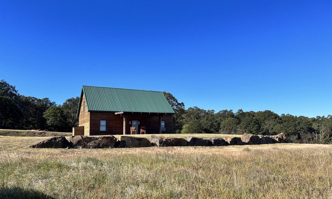 Independence Cabin | Berry Hill Cabin. Your remote family getaway