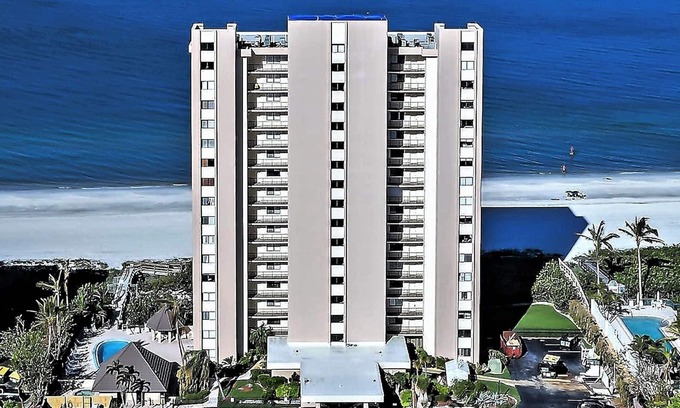 Marco Island Condo | BEST BEACH LOCATION, JUST STEPS TO SOFT, SANDY BEACH w AWESOME TOP FLOOR VIEWS