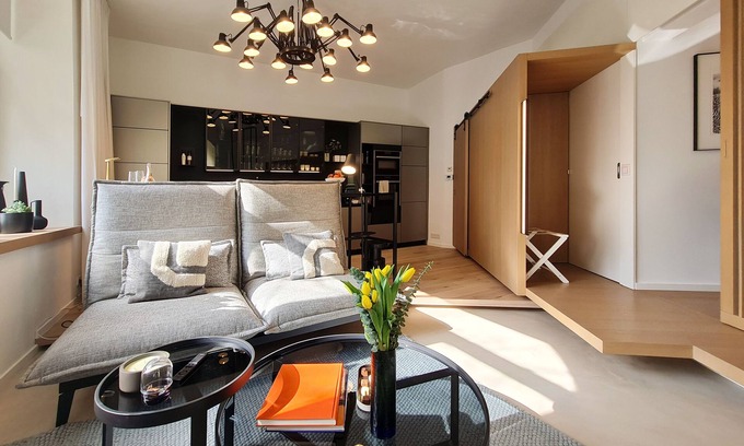 Dreimuhlen Apartment | Best deal in town ! Omuntu Designer Apt in the center of Munich