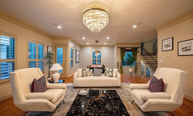 The Galleria House | Best Location in Houston - Very spacious house - Close to everything