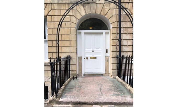 Bath Apartment | Best Location Premium apartment in Prime Central Bath