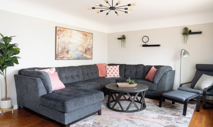 Birch Run Township House | Best of both worlds! Stylish home minutes from Downtown with all the amenities!