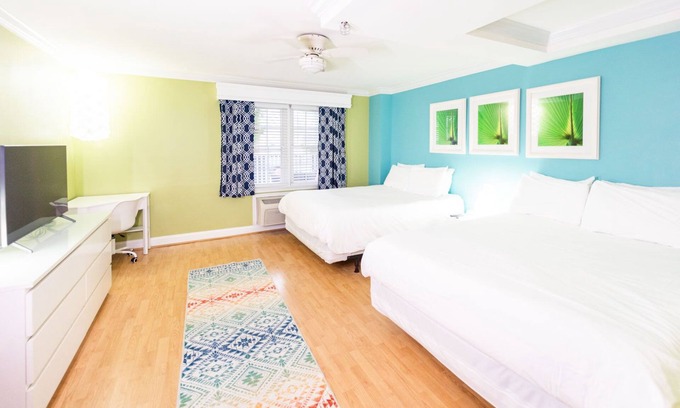 Rehoboth Beach Hotel | Best of Delaware - Two QUEEN Beds - Pet Friendly-Walk to Beach-Pool-Hot tub