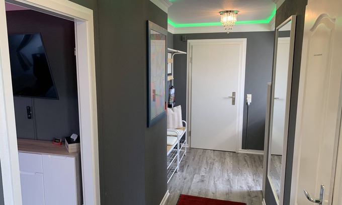 Wittenberge Apartment | Best price holiday apartment- Netflix, self-check-in, WiFi on the Elbe Cycle Path in Wittenberge