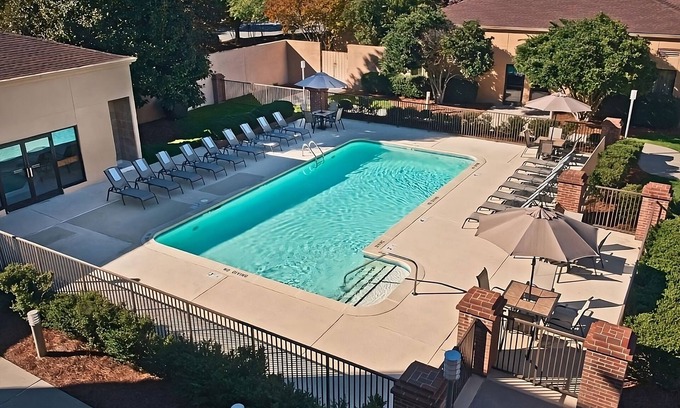 Morrisville Hotel | Best Value, Quality Stay! Pets Allowed, Swimming Pool, Free Airport Shuttle!