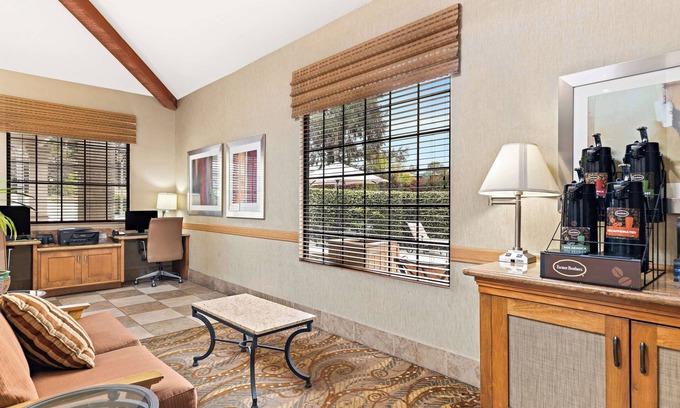 Otay Hotel | Best Western Chula Vista/Otay Valley Hotel