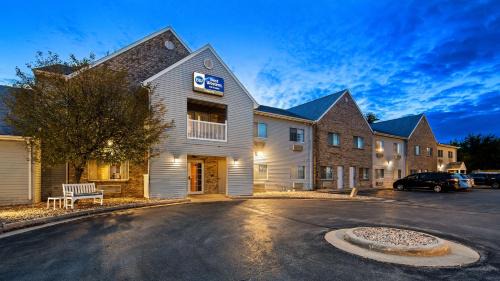 Dodgeville Hotel | Best Western Dodgeville Inn & Suites