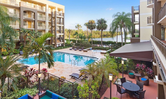 Deerfield Beach Hotel | Best Western Plus Deerfield Beach Hotel & Suites