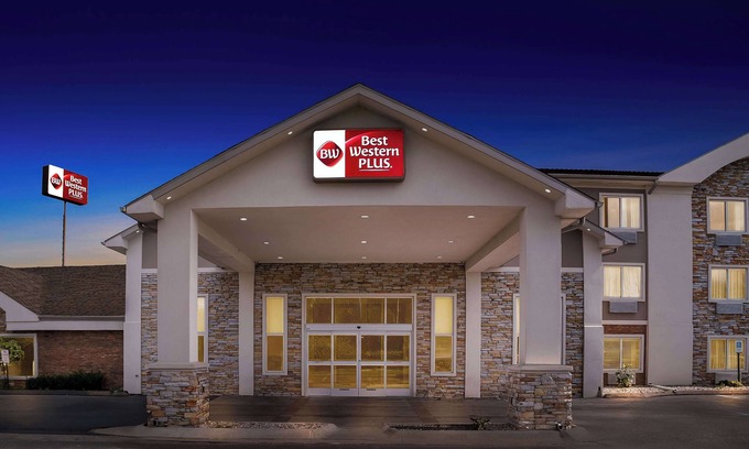 Flint Hotel | Best Western Plus Flint Airport Inn & Suites