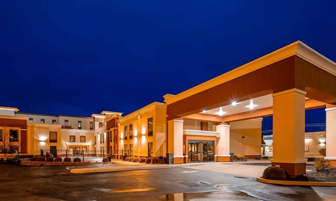 Alton Hotel | Best Western Plus Parkway Hotel