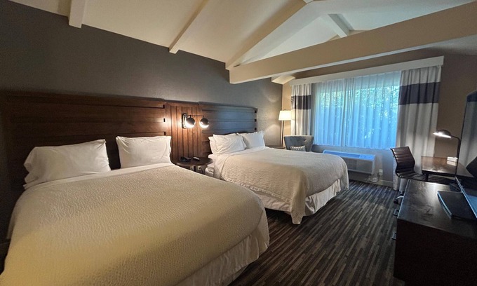 Plainview Hotel | Best Western Premier Plainview-Long Island Hotel