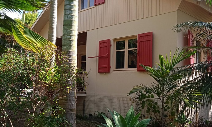 Trois-Bassins Apartment | Between beach and mountain