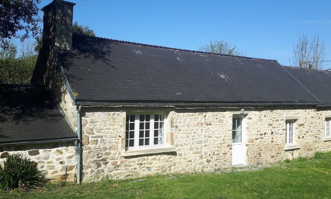 Les Moitiers-d'Allonne House | Between sea and countryside (4pers./4km sea)