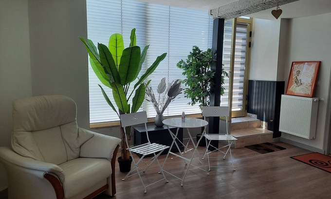 Saint-Claude-de-Diray Apartment | Between CHAMBORD and BLOIS Spacious 125m2 apartment