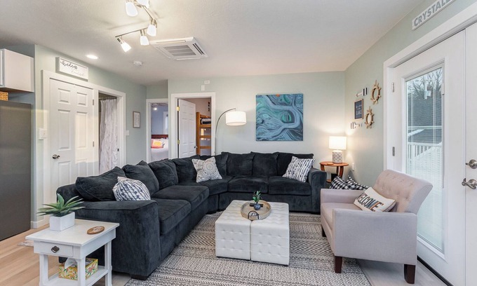 Beulah Apartment | Beulah Apartment with Scenic Lake Views, Just 5 Minutes Away from the Beach!